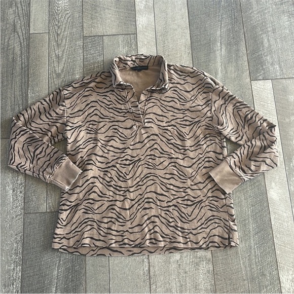 Jane & Delancey Size Large Long-Sleeve Zebra Printed Top. - Picture 6 of 6
